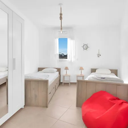 Superbe T3 Vue Mer Avec Piscine *